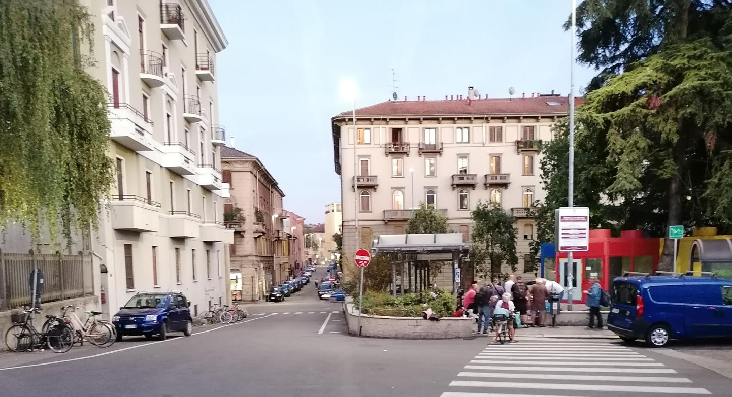 Улица в городе Павия (Италия), где 75-летняя женщина получила от суда право выгнать из дома своих взрослых сыновей, проживающих в нем бесплатно.