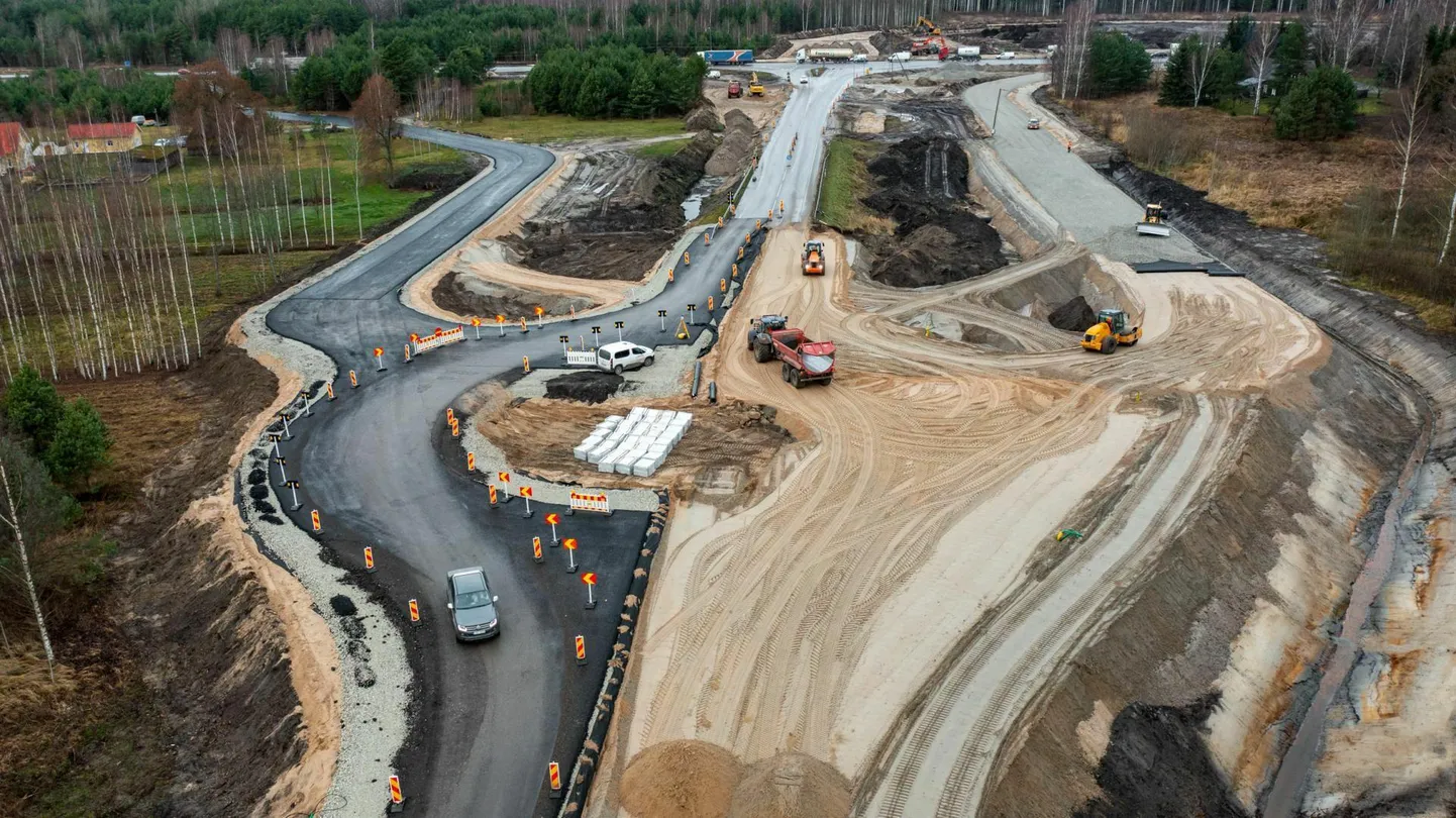 Tänasest kehtib Tallinna–Pärnu–Ikla ja Valga–Uulu maantee ristumiskoha ehitustandri ümbruses uus liiklusskeem.