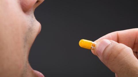 Omavoliliselt ravimite võtmise peatamine võib tuua kaasa tõsiseid tervisehädasid. Omavoliliselt ravimite võtmise peatamine võib tuua kaasa tõsiseid tervisehädasid.