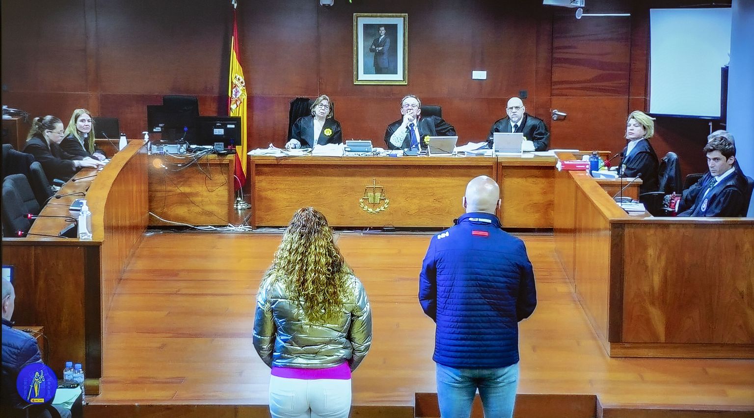 Hispaania Extremadura kohus karistas 3. märtsil 2023 Priscila Lara Guevarat ja Constantín Dumitrut vanglakaristusega. Paar varastas 2021 Hispaanias Cácereses  Atrio restorani veinikeldrist 45 pudelit veini, mille väärtus on 1,6 miljonit eurot