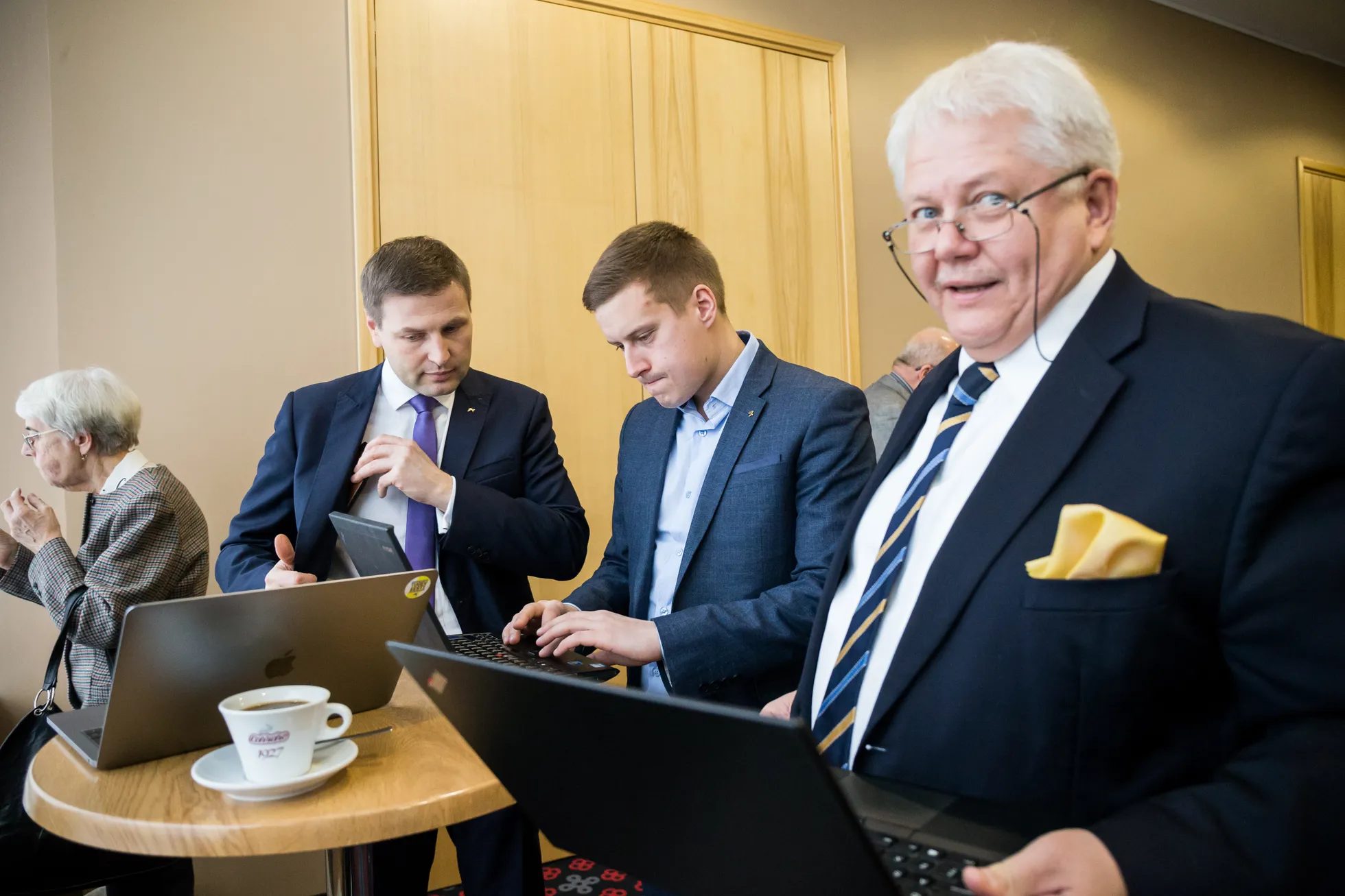 20.01.2018. Tallinn. Reformierakonna volikogu hotellis Euroopa. Pildil vasakult Hanno Pevkur, Erkki Keldo, Rein Lang.