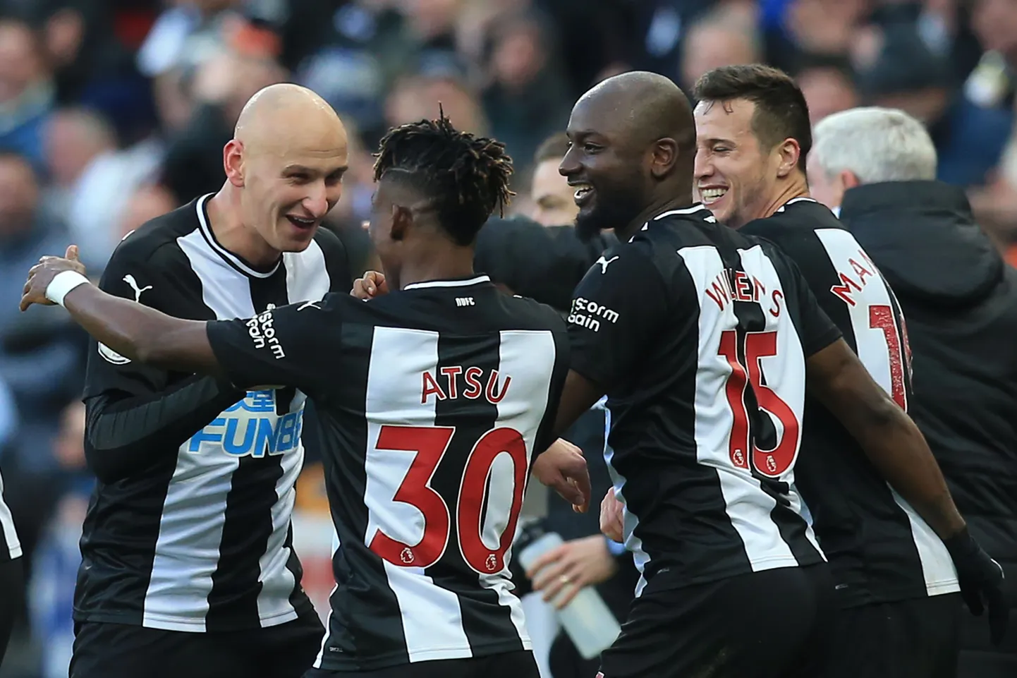 Inglismaa jalgpalliklubi Newcastle United vahetab omanikku.