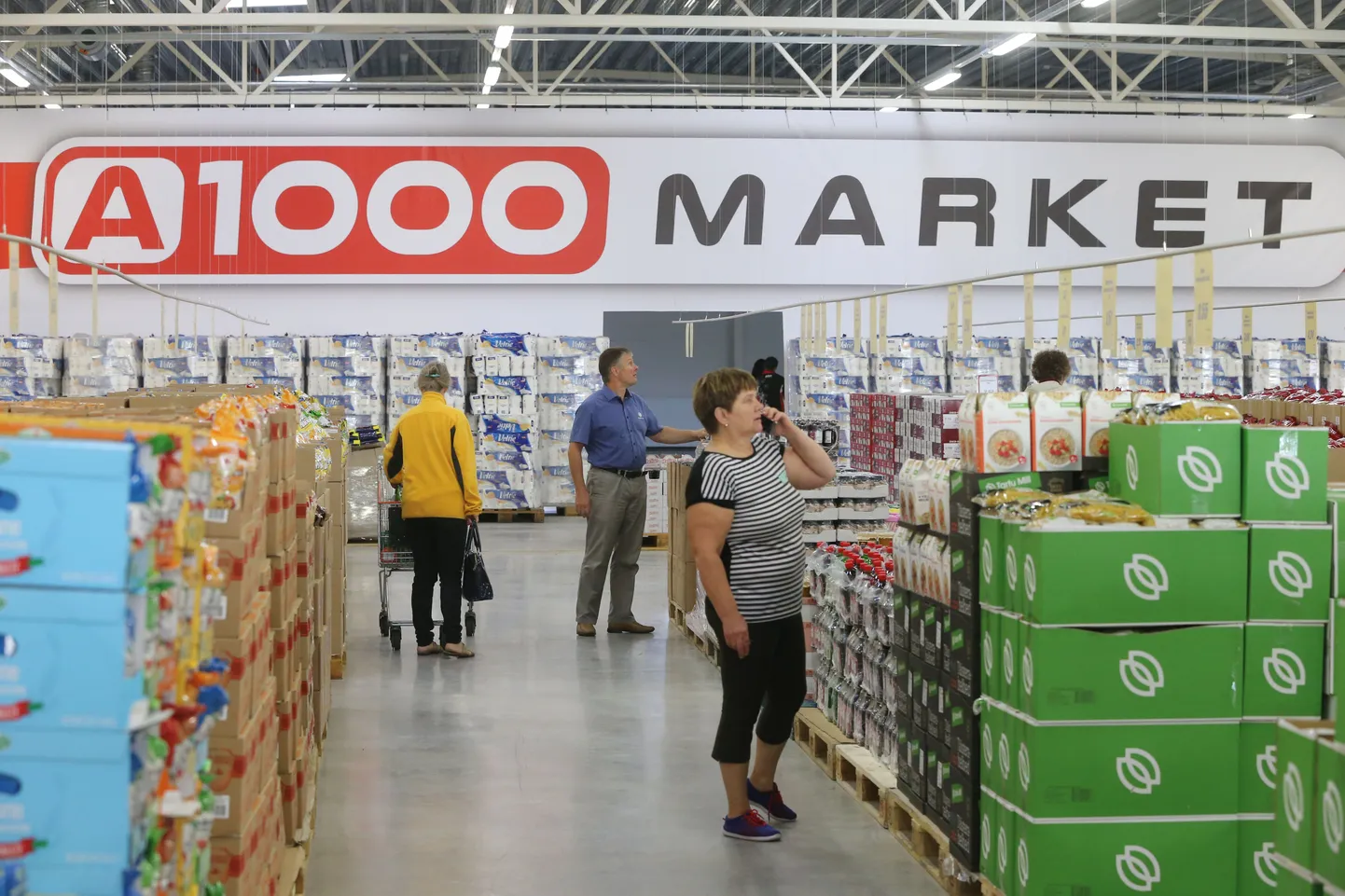 Alko1000 market Tartus Tehnika tänaval. Selliseid poode tahab firma avada veel.