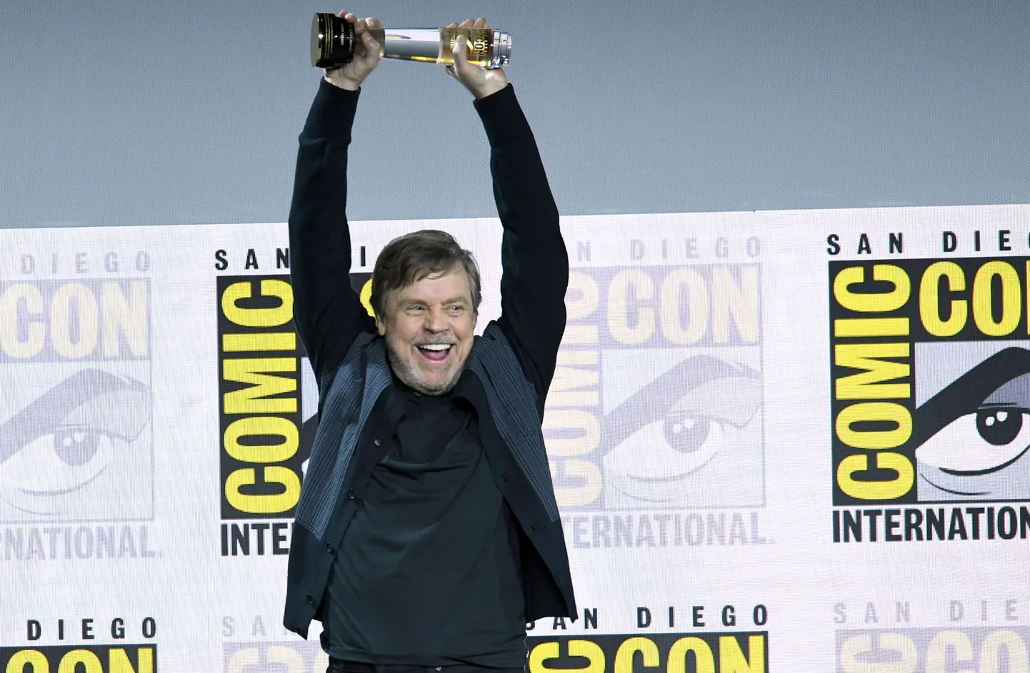 «Tähesõdadest» tuntud näitleja Mark Hamill võitis Comic-Conil elutööpreemia