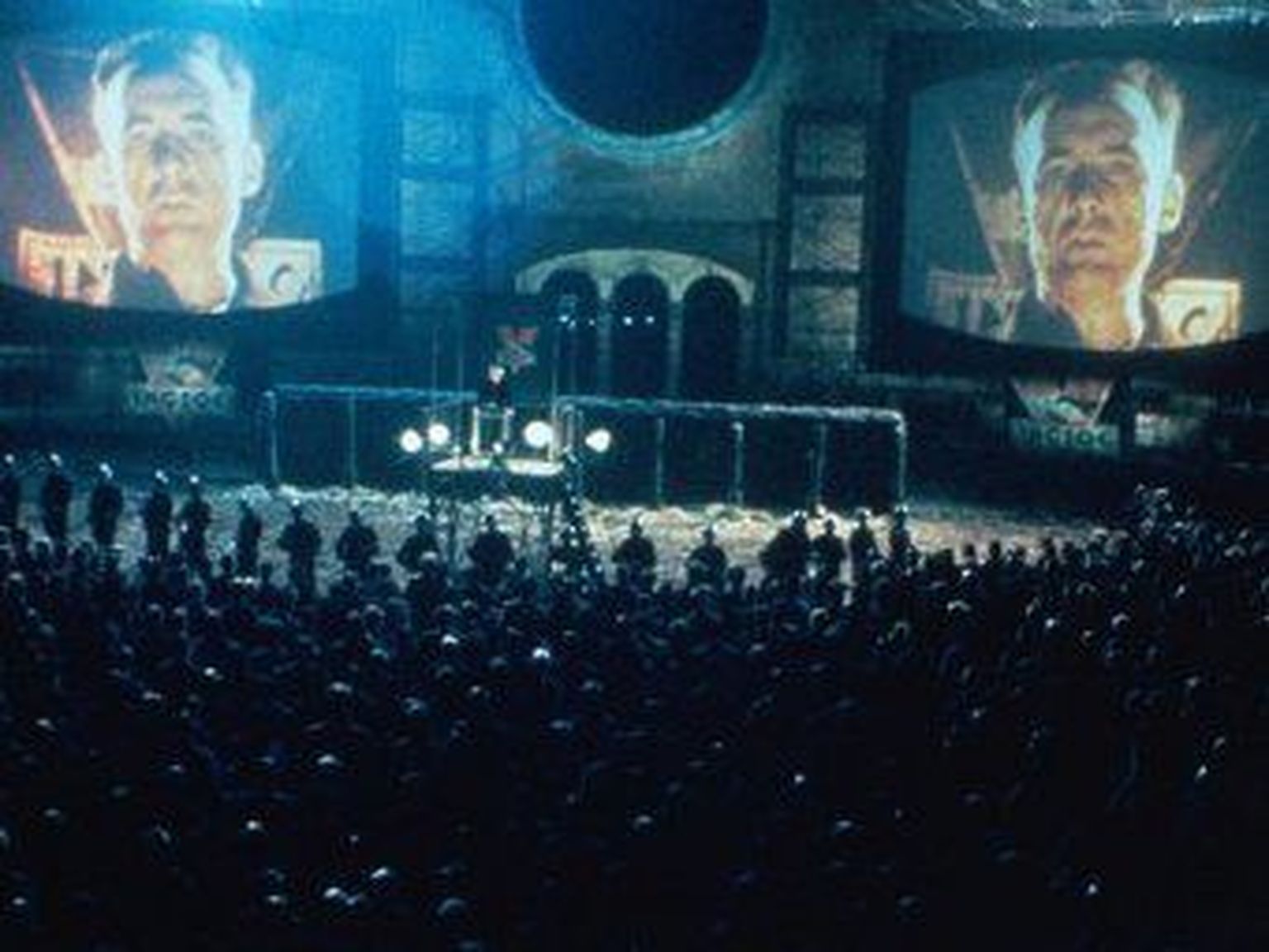 Кадр из фильма "1984" 1984 года