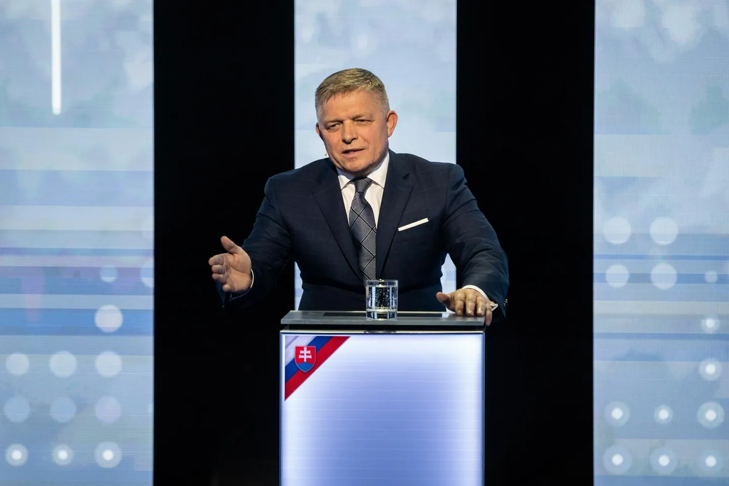 Valimisküsitlusi juhtiva partei SMER juht Robert Fico 21. septembril teledebatil.