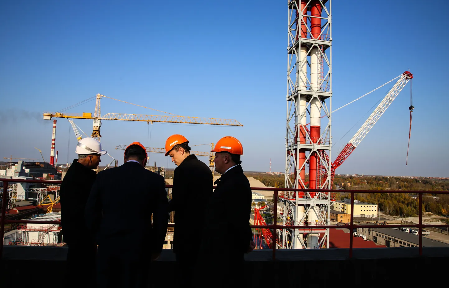VKG Petroter kahe põlevkivi ümbertöötlemise tehase pidulik avamine.