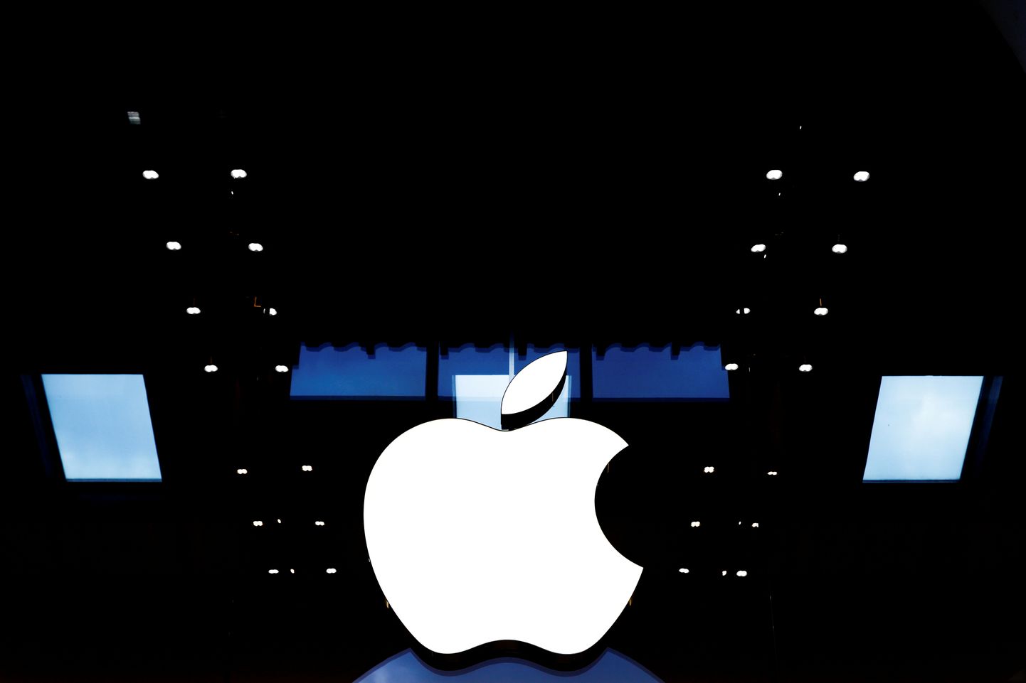"Apple" logo.