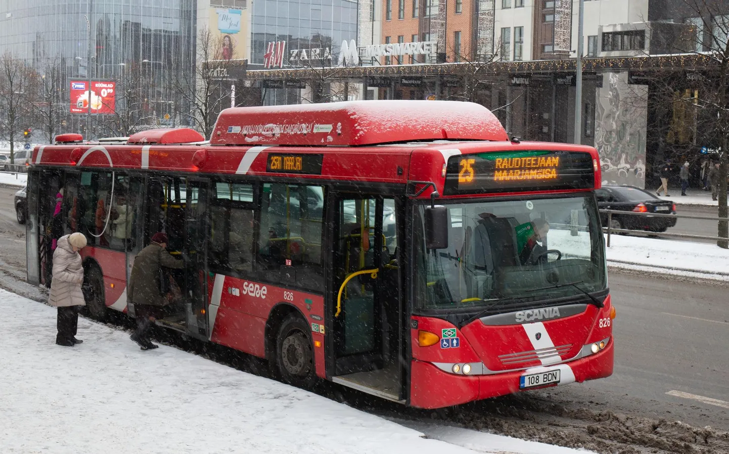 Praegu sõidavad Tartus SEBE bussid, juulis asub sõitjaid vedama Go Bus. Ilmselt seetõttu koondab SEBE 170 töötajat.