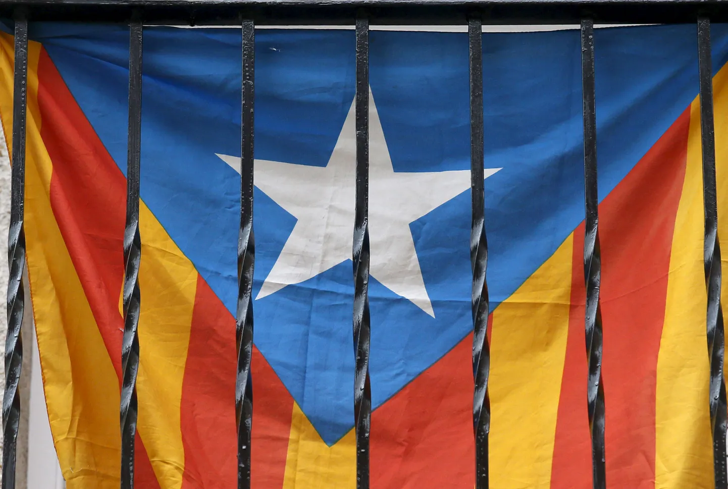 Kataloonia lipp.