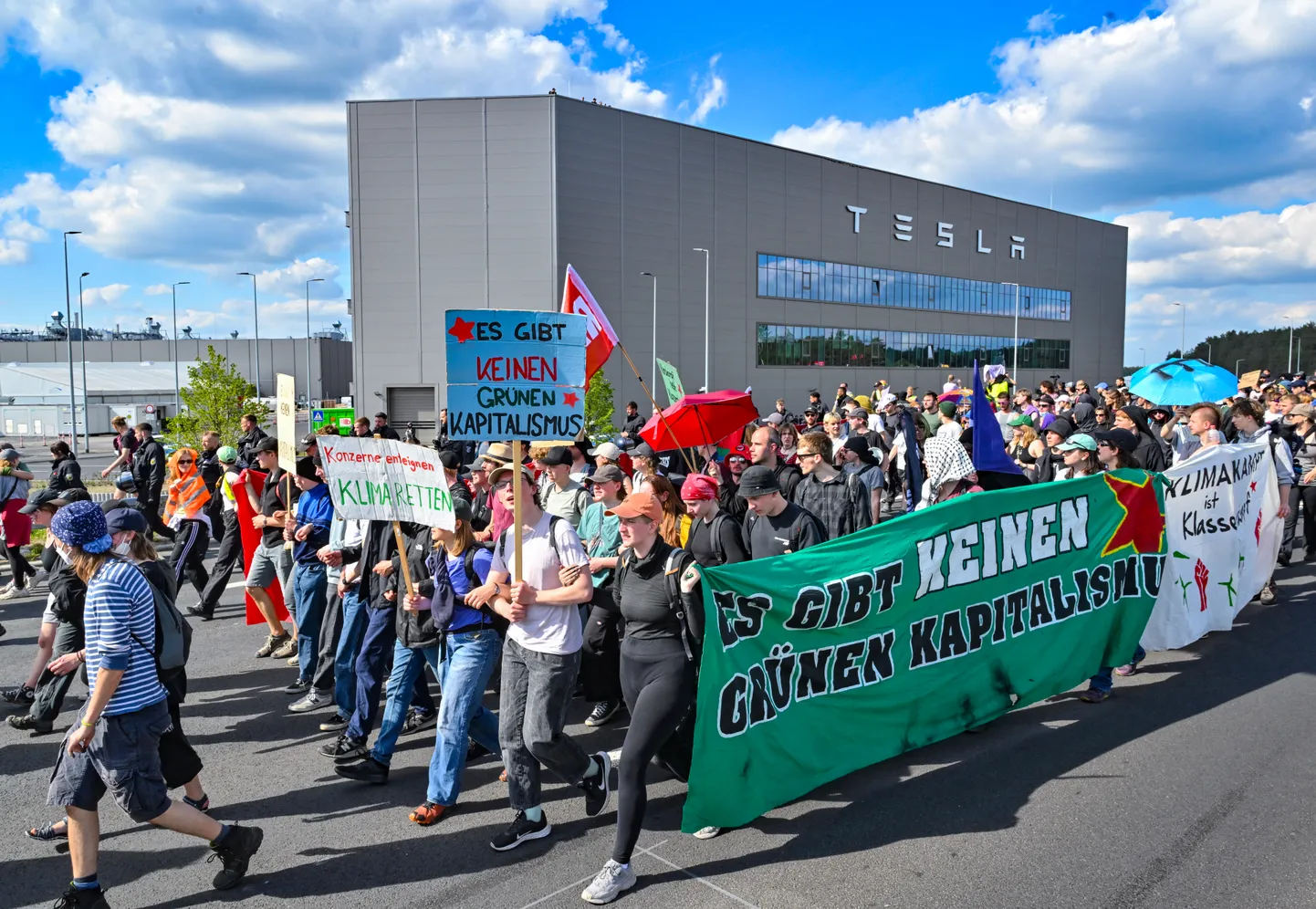 Tesla vastane meeleavaldus 2024. aasta mais Saksamaal.