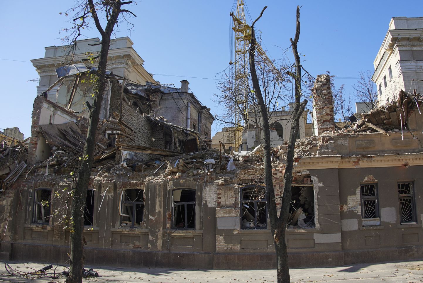 Разрушенный дом в Харькове. 18 октября 2022 года