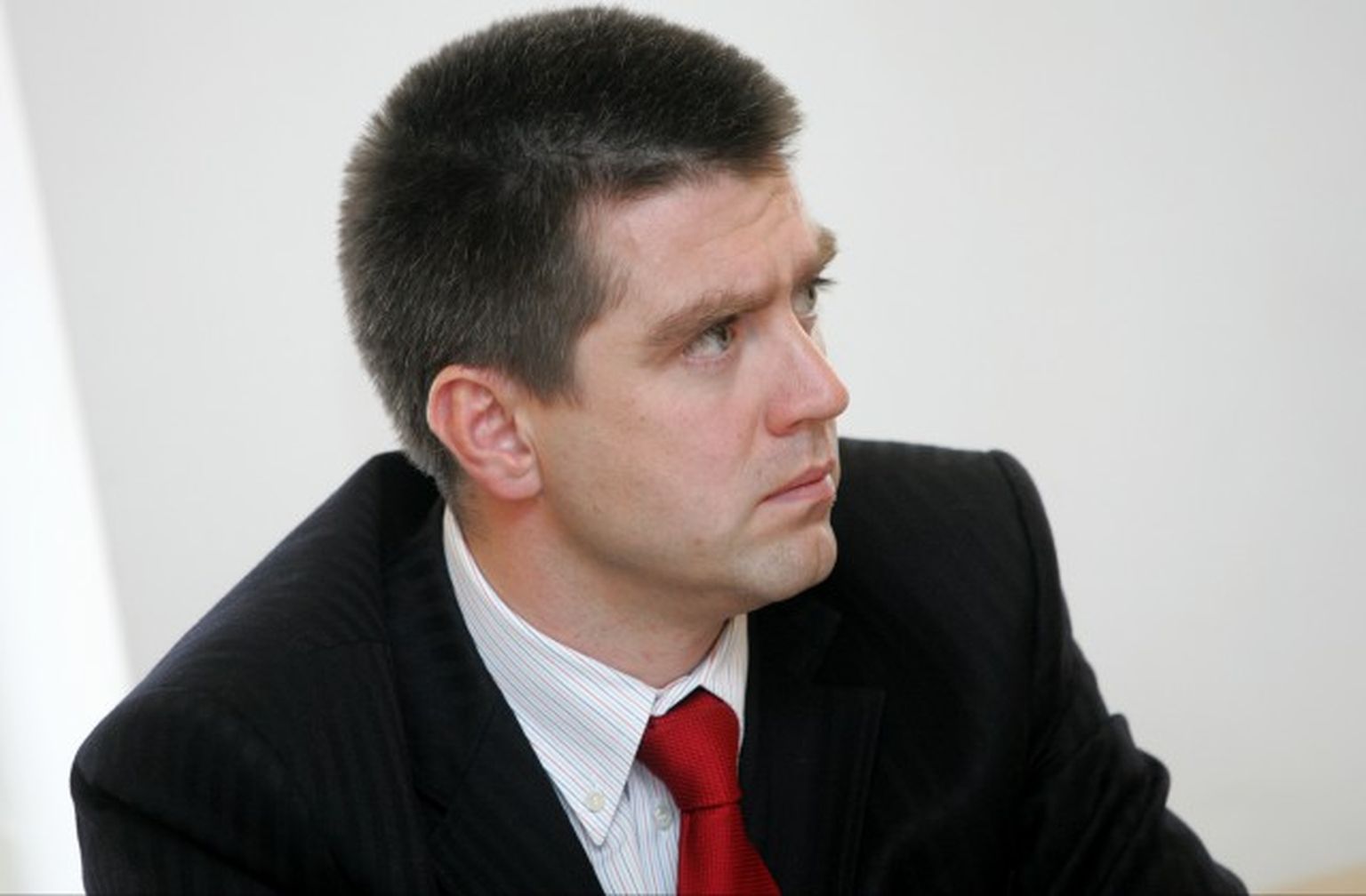 Politologs, sabiedrisko attiecību uzņēmuma «Mediju tilts» valdes loceklis Filips Rajevskis