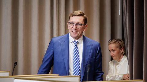 OTSEPILT JA BLOGI ⟩ Valitsuse pressikonverentsil Michal, Kallas, Tsahkna
