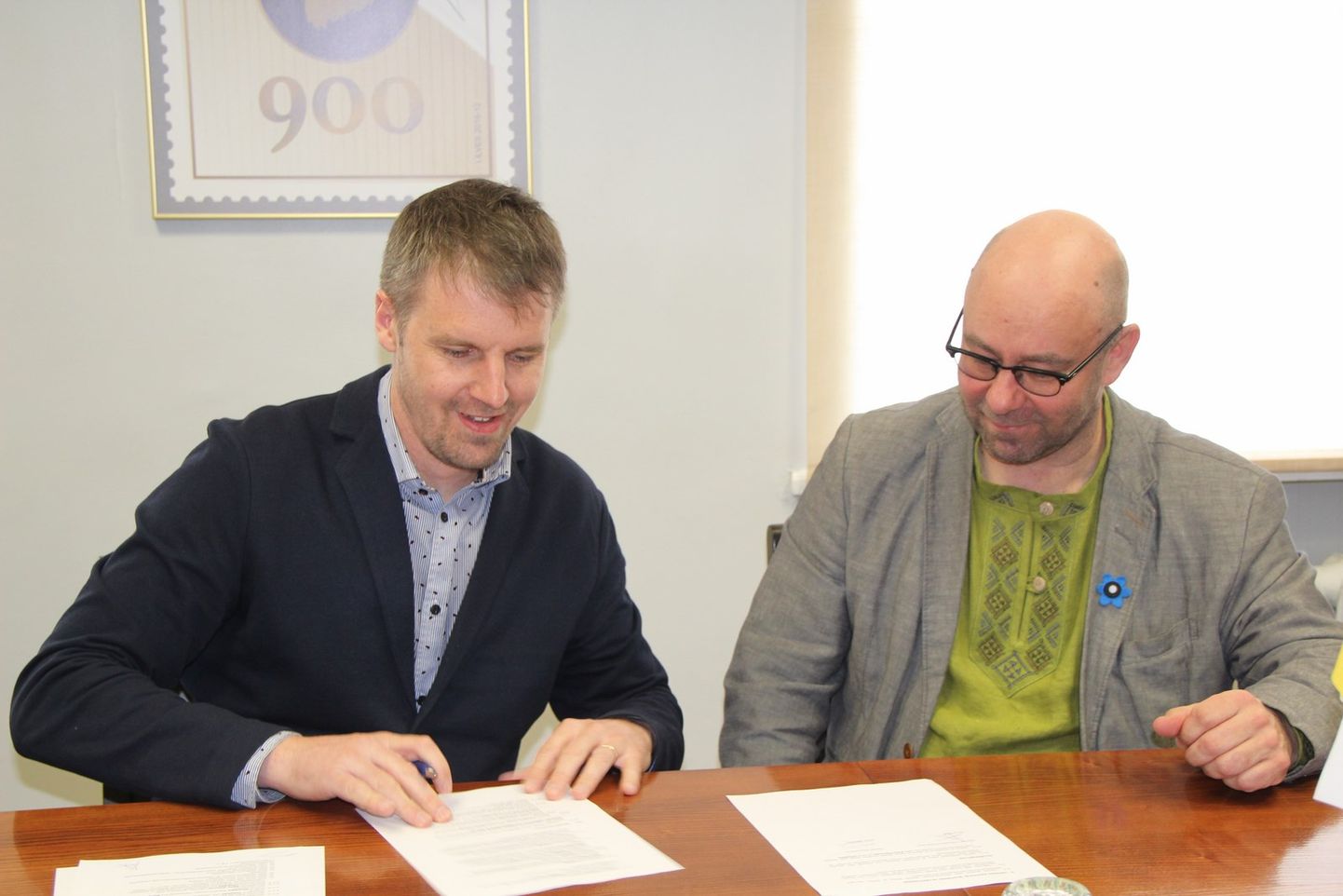 Urmo Aava ja Kaido Tamberg allkirjastasid koostöölepingu.