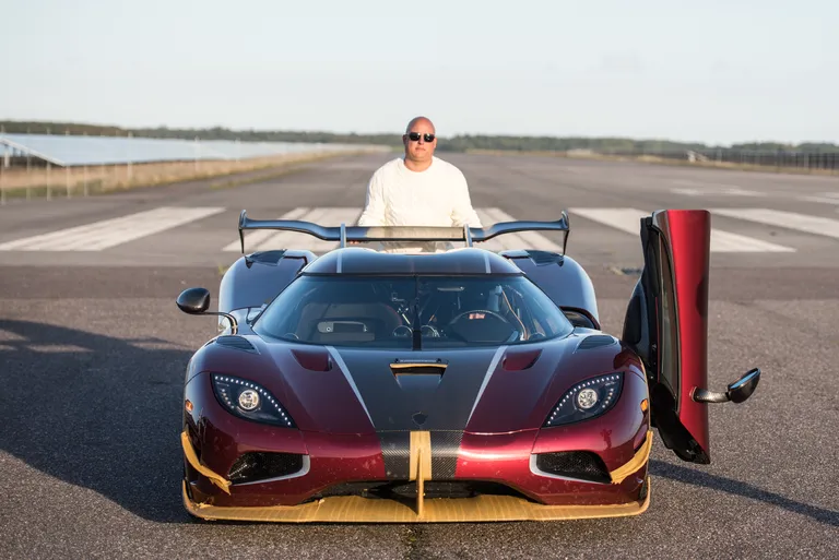 Koenigsegg dibinātājs un vadītājs Kristiāns van Kēnigsegs