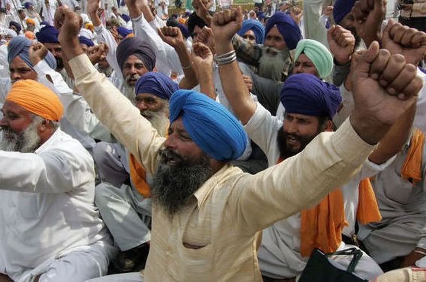 Indias tegi 1500 farmerit enesetapu