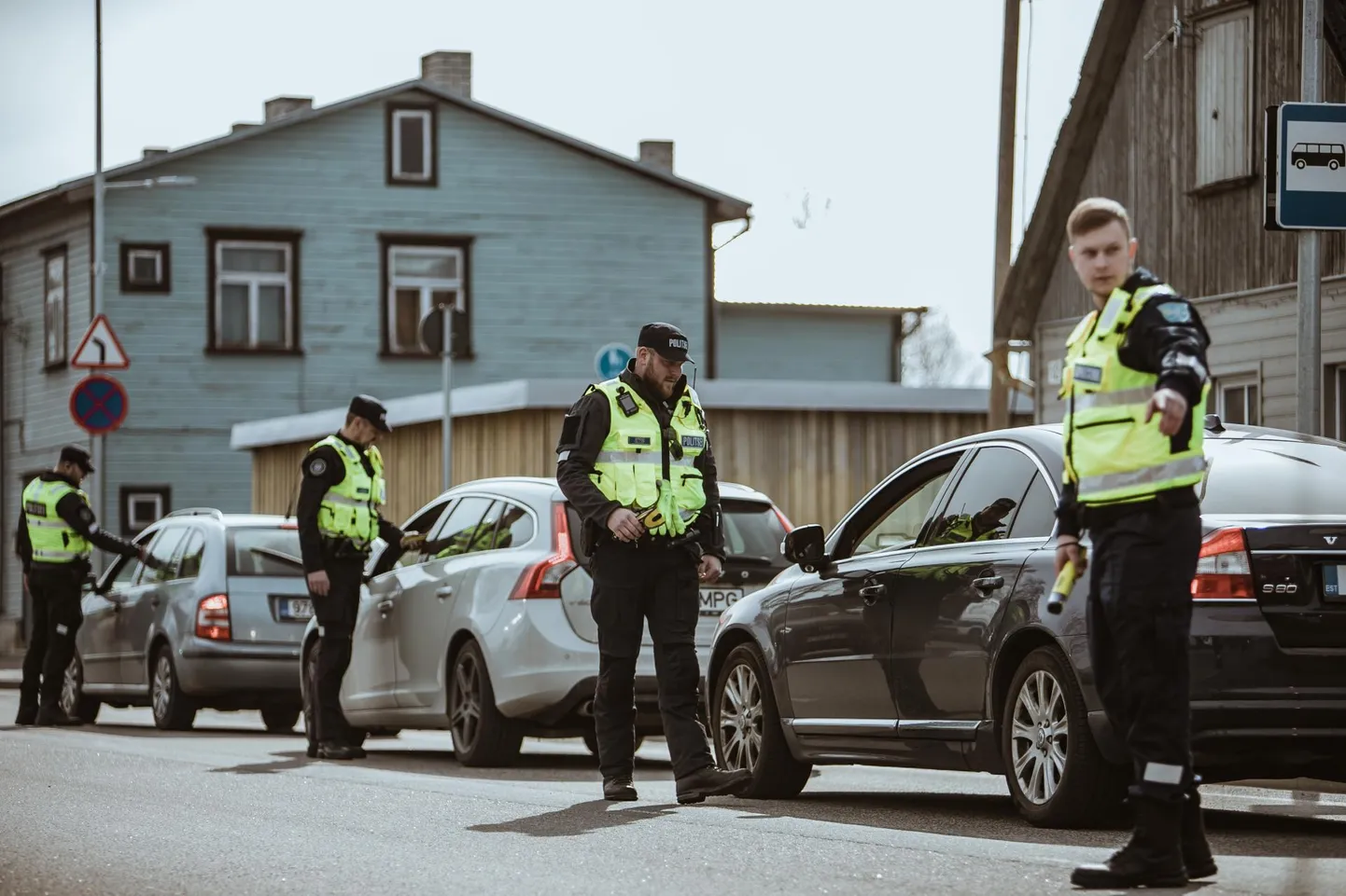 Kokku kontrolliti kahel päeval 1889 autojuhti.