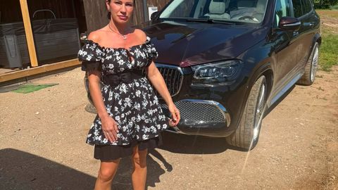 ETTEVALMISTUSED PULMADEKS ⟩ «See on investeering!» Silvia Ilvese tulevane abikaasa saabus peopaika hirmkalli luksusautoga