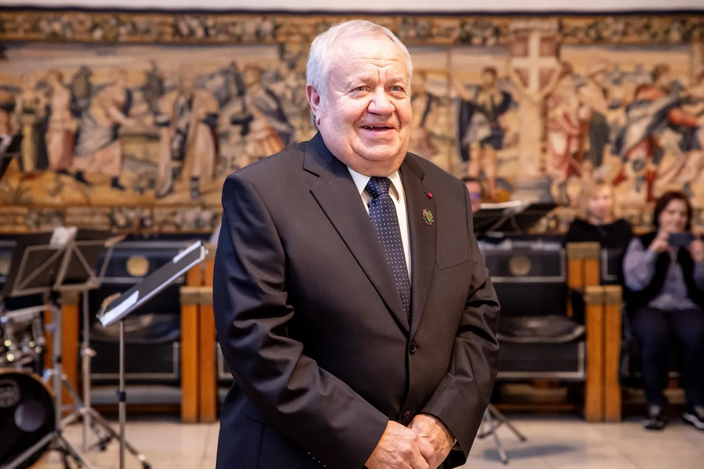 Loorens oli eeskujuks ja innustajaks paljudele inimestele mitte üksnes koduvallas, vaid tervel Läänemaal.