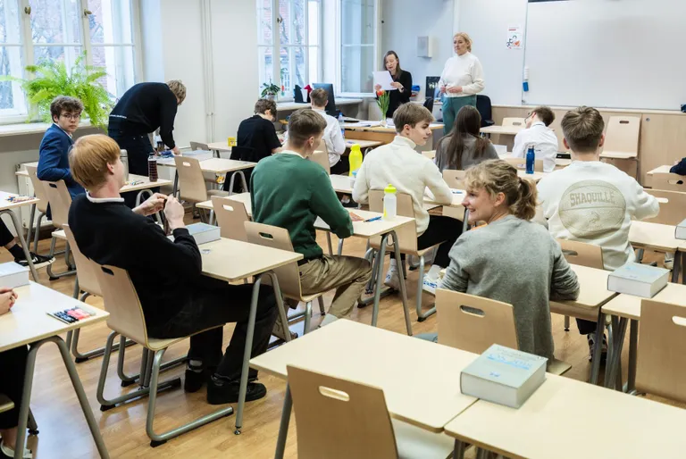 Госэкзамен по эстонскому языку в Таллиннской реальной школе.