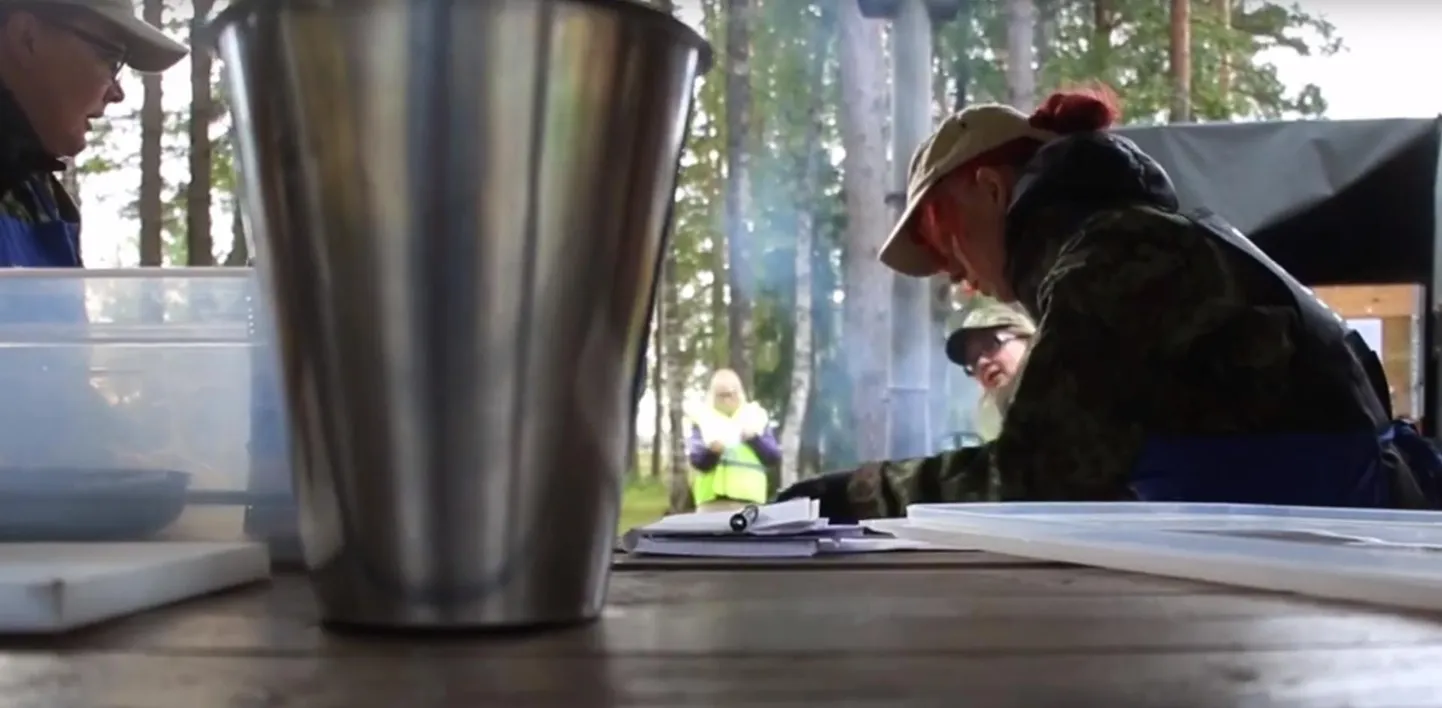 EMPA liikmed hääletasid 2018. aasta parimaks videolooks ajakirja peatoimetaja Karri Kaasi ja tegevtoimetaja Asso Puideti video Naiskodukaitse välikoka kutsemeisterlikkuse võistlusest.