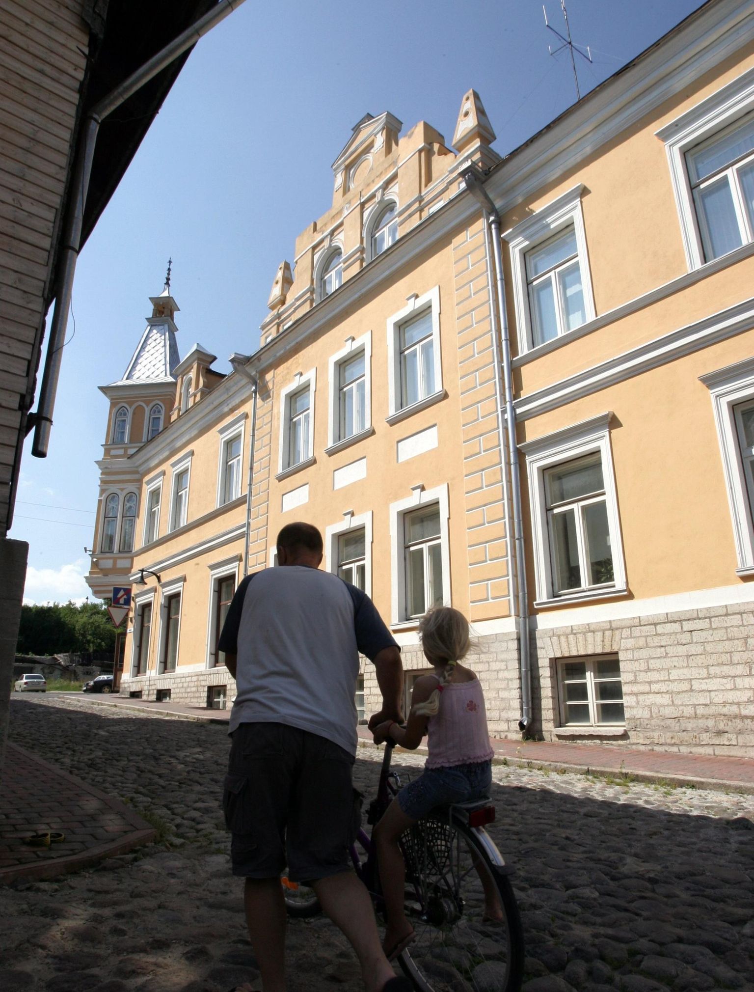 Rakvere linna ja valla ühine kriisikomisjon koguneb tuleval nädalal õppuseks Kaitseliidu Viru maleva majja Rakveres Pikal tänaval.