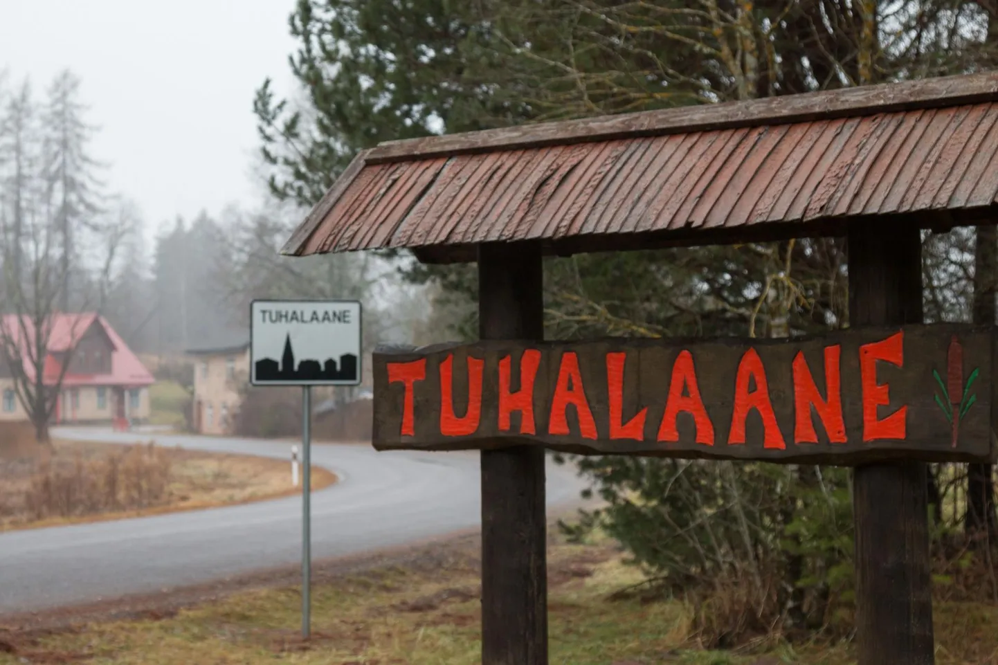 Tuhalaane küla