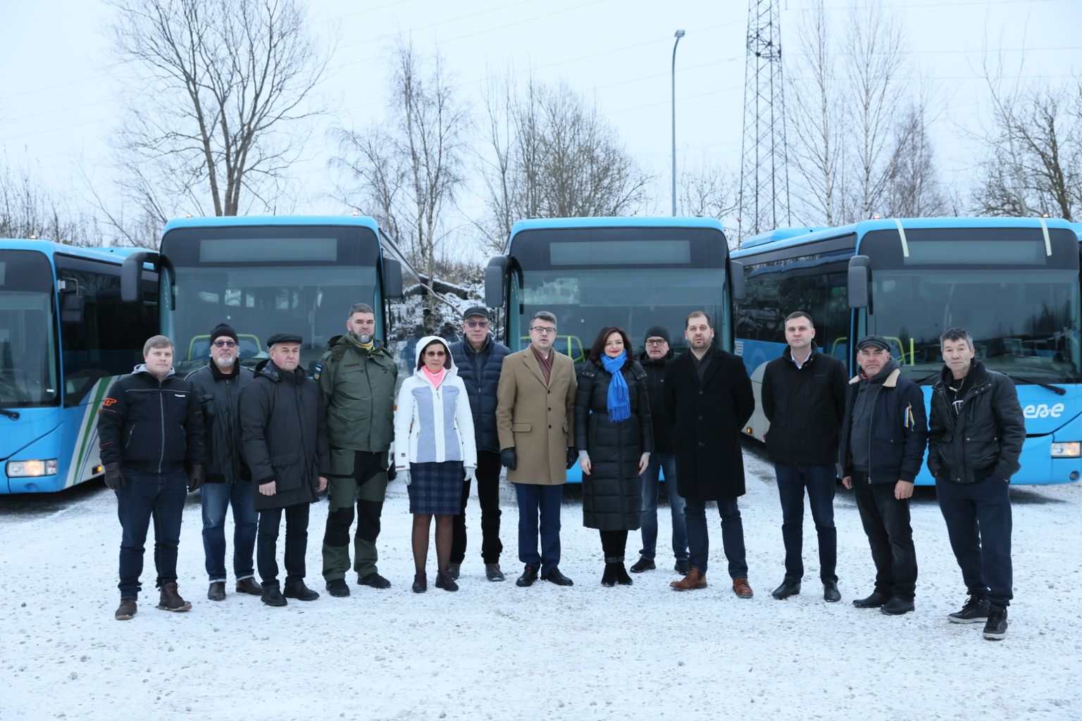 Отправленные в Украину автобусы.