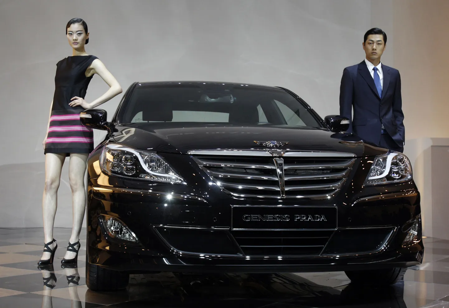 Hyundai Genesis Prada.