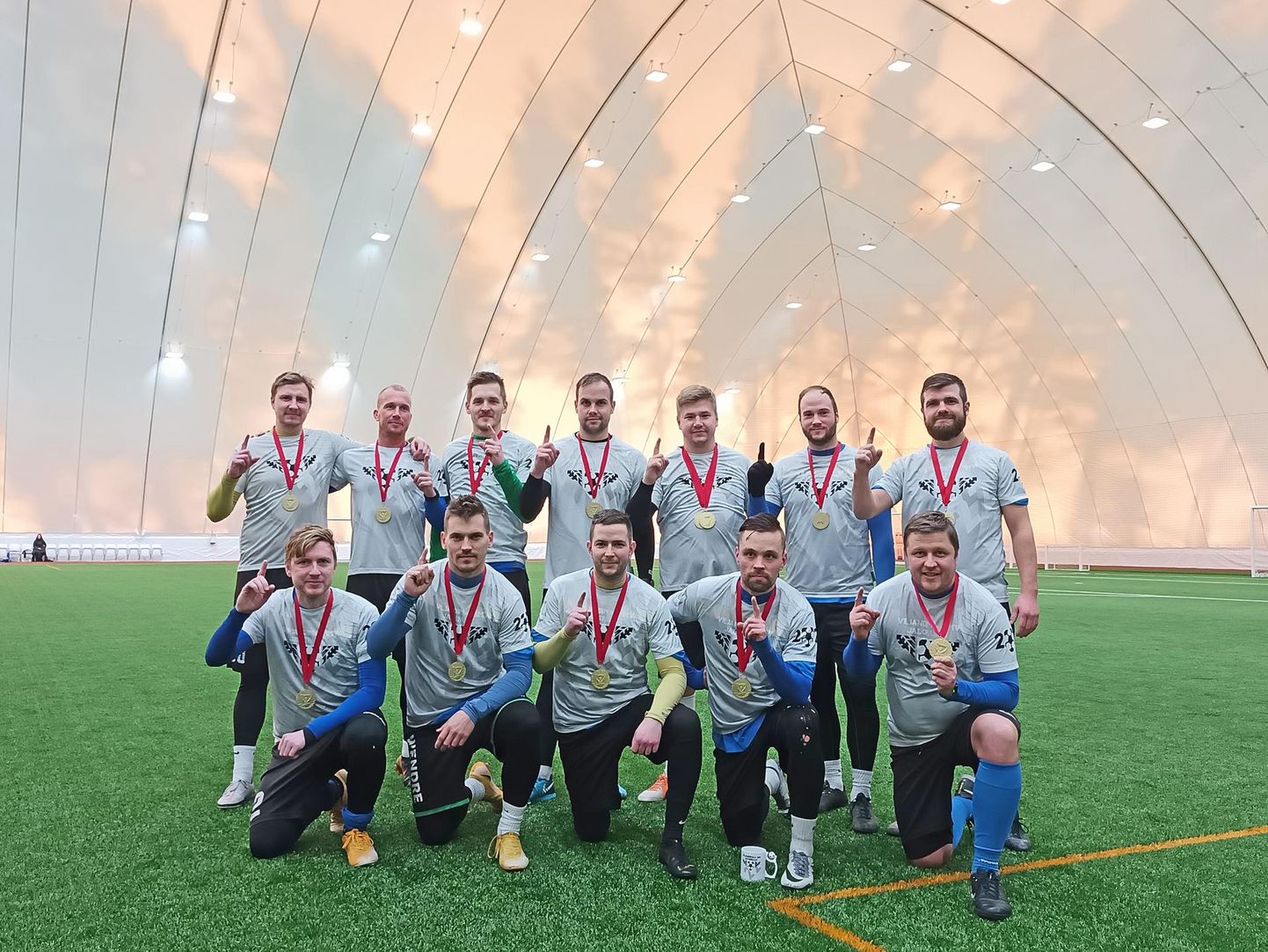 LX Motorsi võistkond pälvis Viljandimaa saalijalgpalli meistri tiitli teist turniiri järjest.
