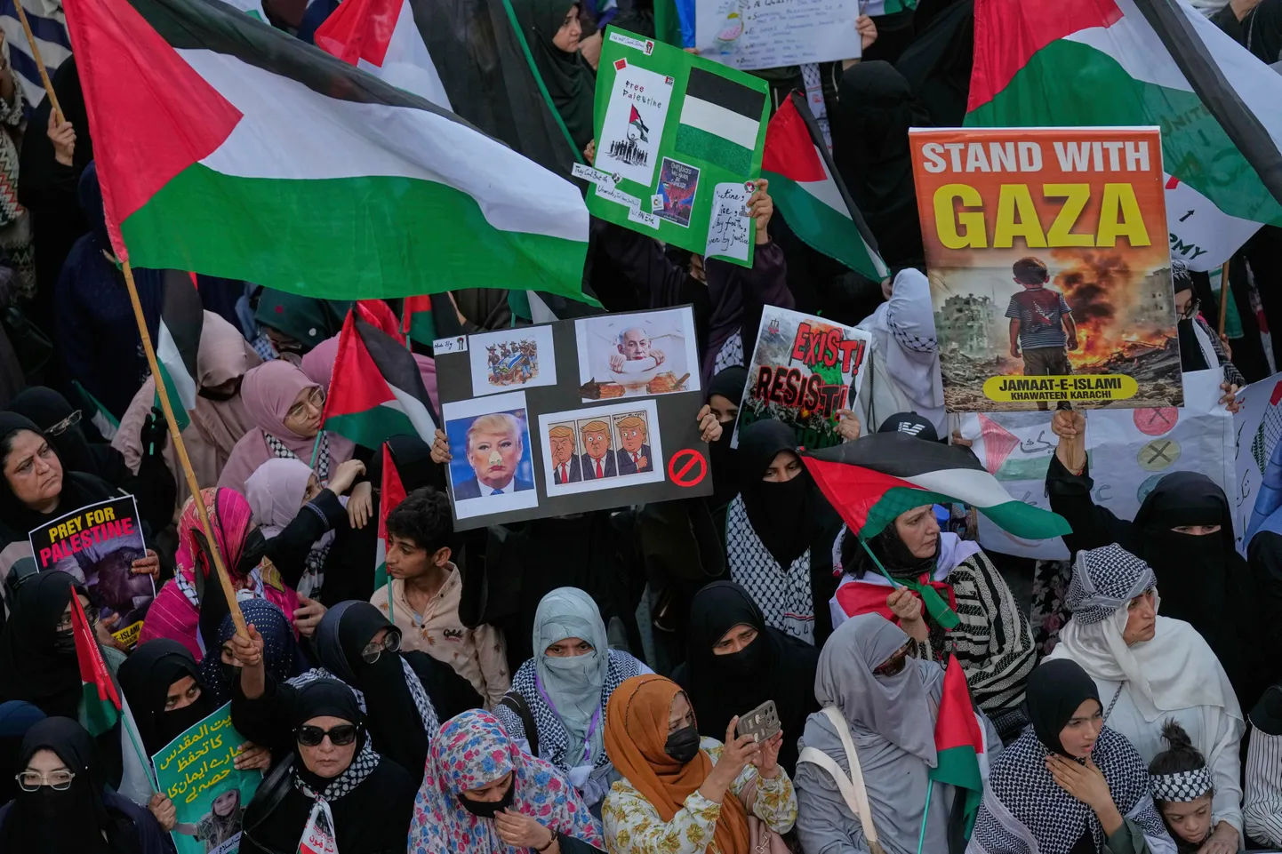 Hamasi ja Iisraeli konflikt põhjustas juudivastase meelsuse kasvu ka Eesti moslemikogukonnas. Pildil Palestiinat toetav meeleavaldus Pakistanis.