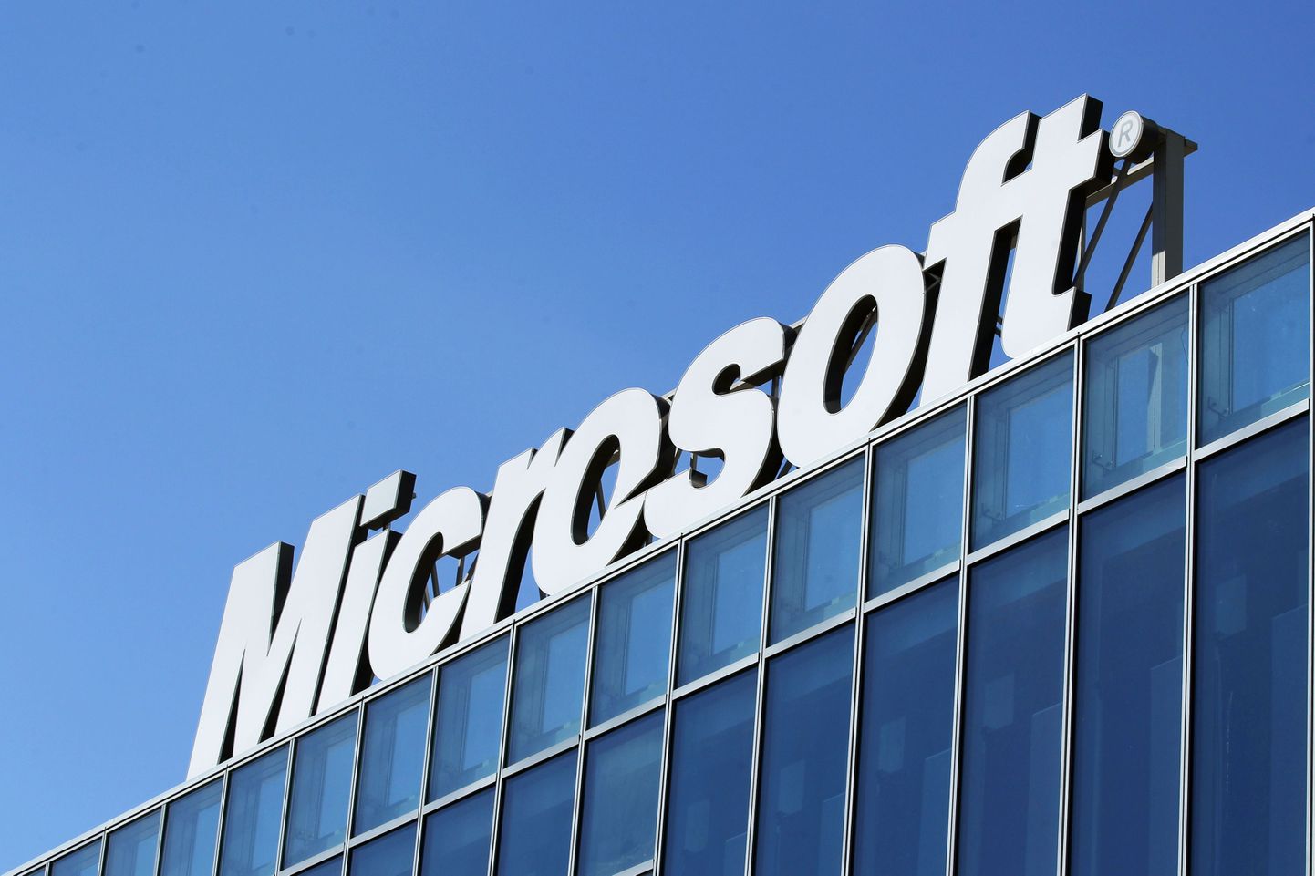 Üle poole Microsofti 8 miljardi dollari suurusest võlakirjamüügist emiteeriti eurodes.