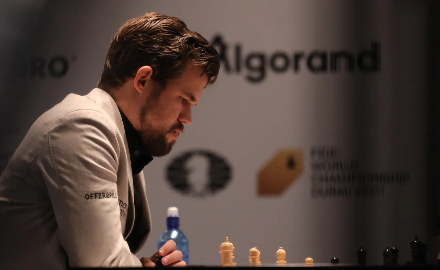 Magnus Carlsen.