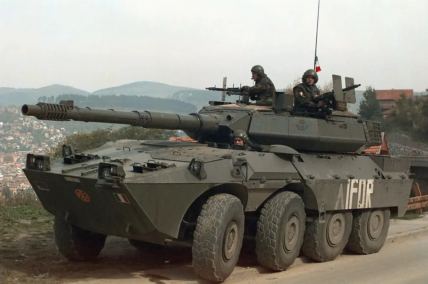 Tankitõrjesoomuk Centauro.