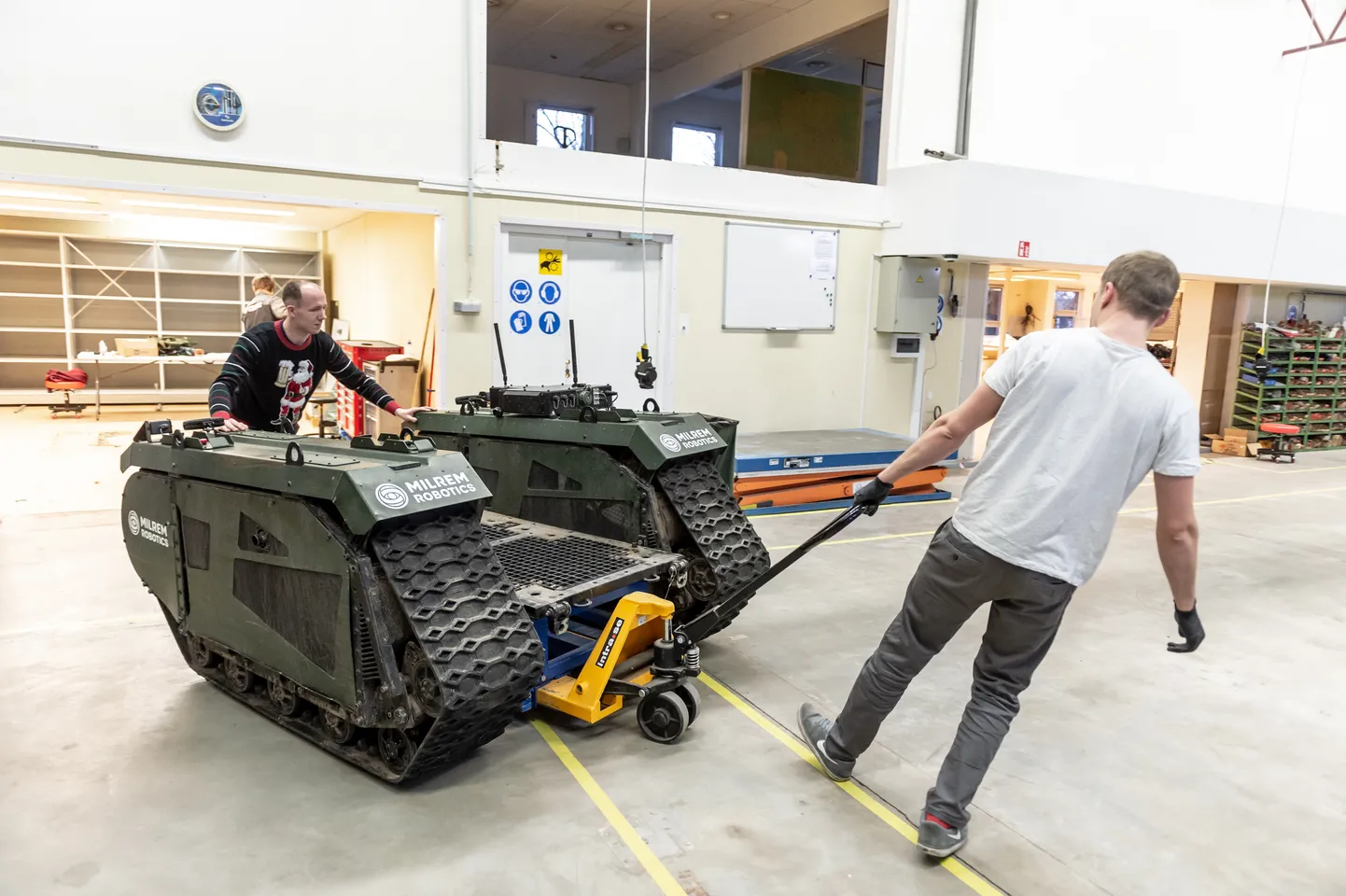 Вездеходы-беспилотники Milrem Robotics