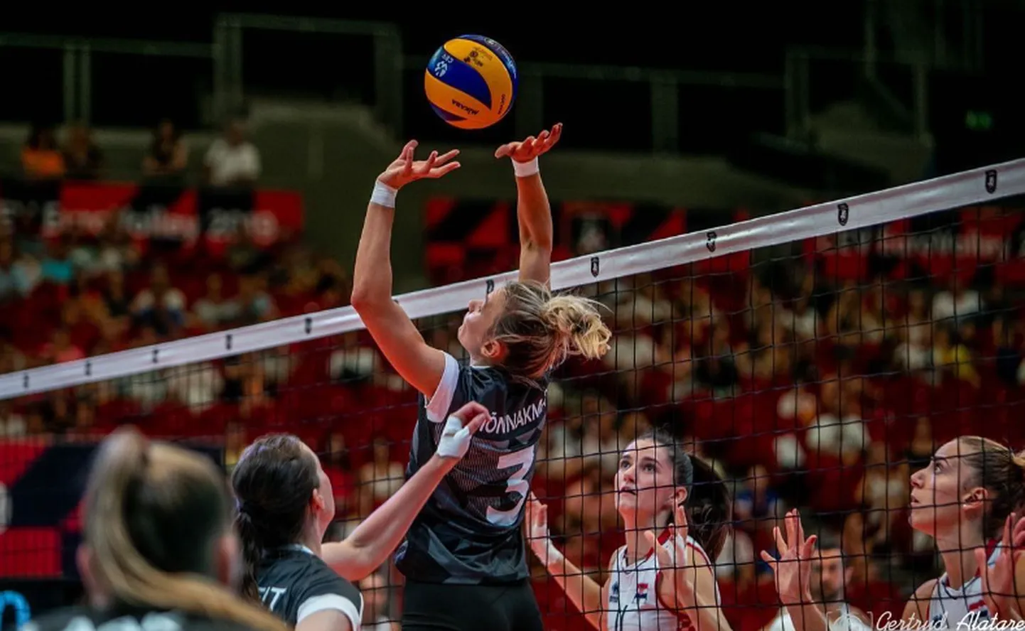 Julija Mõnnakmäe