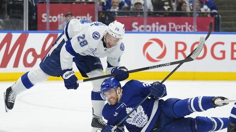 Grigensonam aktīva spēle, taču "Lightning" iestrēgusi bezvārtu bedrē