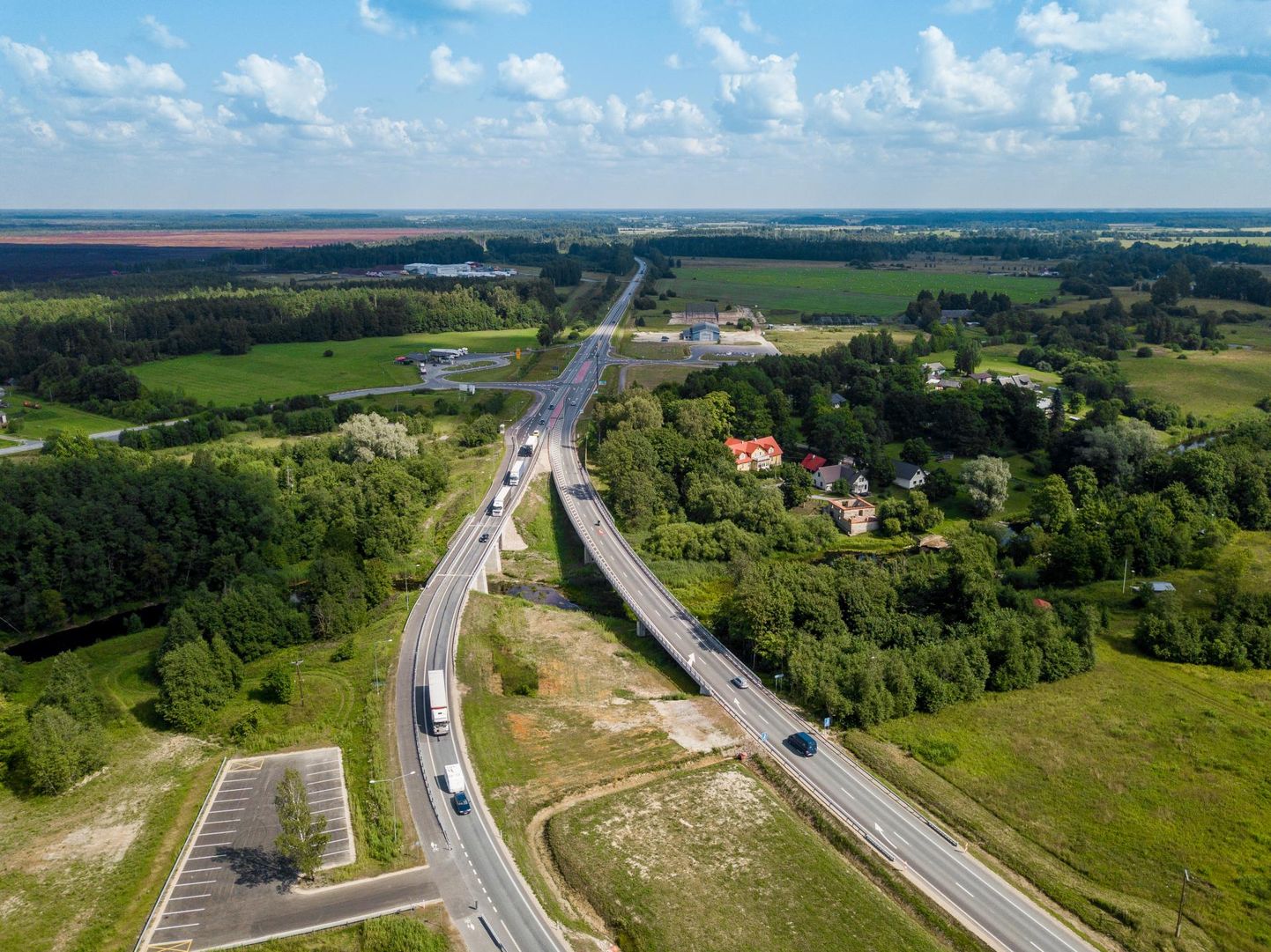 Tallinna–Pärnu maantee vajab nüüdisajastamist, sest on jäänud aina suurenevale autovoole kitsaks.