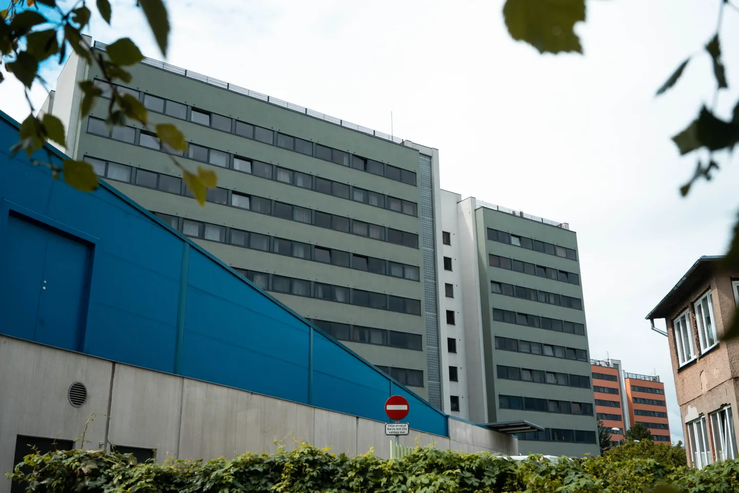 Tartu Ülikooli 9-korruselised ühiselamud Narva maanteel.