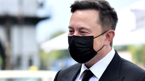 Elon Musk kerkis maailmas rikkuselt teiseks