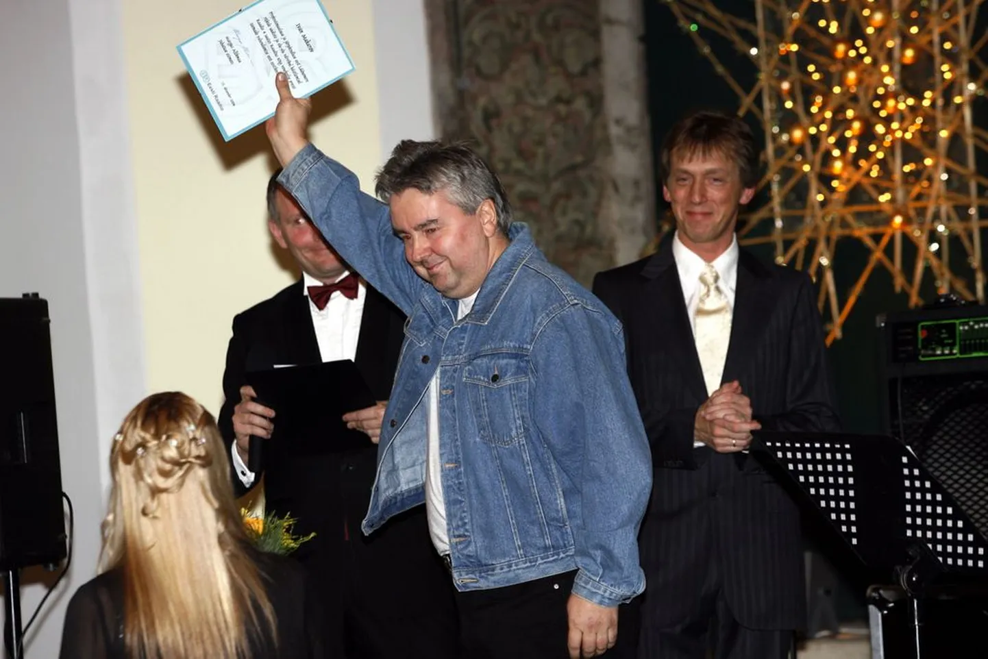 Ivan Makarov Eesti Raadio 80. sünnipäeval Mustpeade Majas traditsiooniliste aastapreemiate jagamisel..