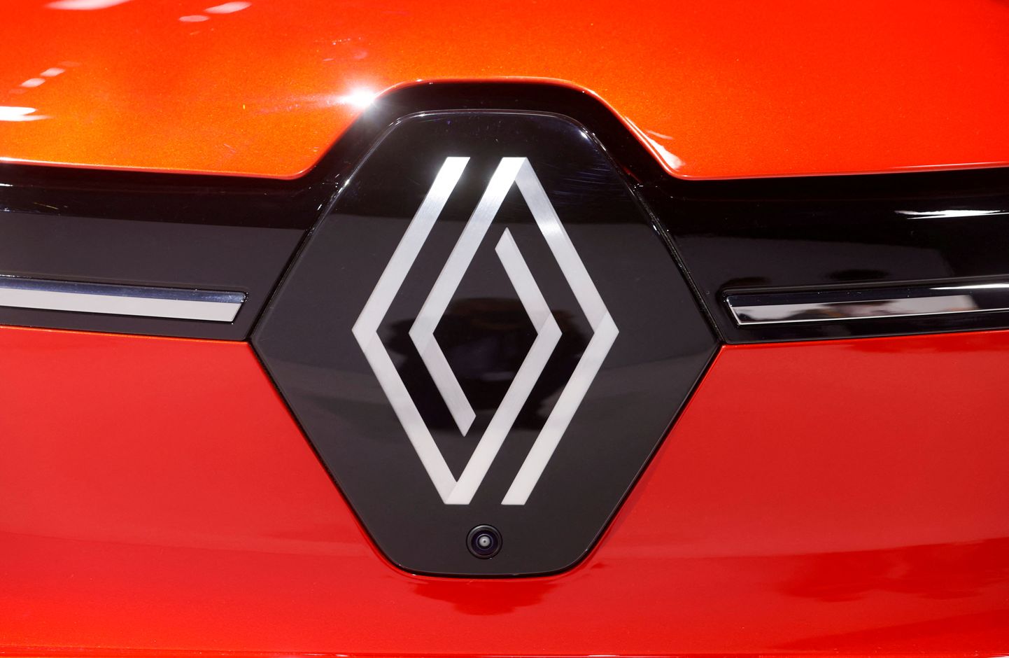 Логотип Renault.