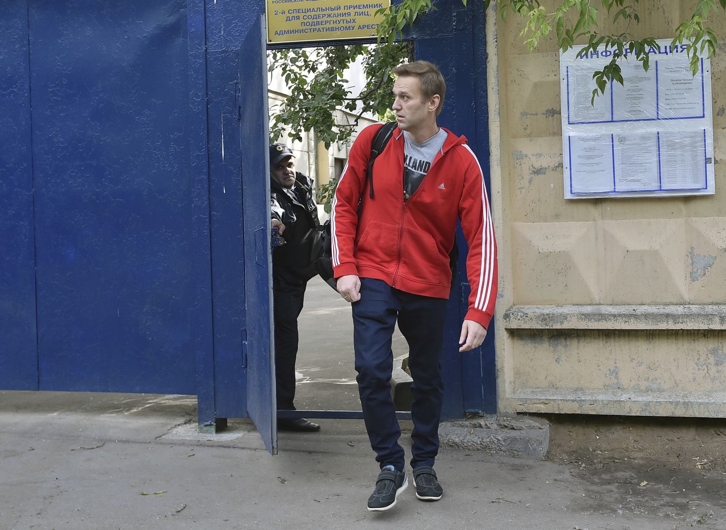 Aleksei Navalnõi vanglast vabanemas.