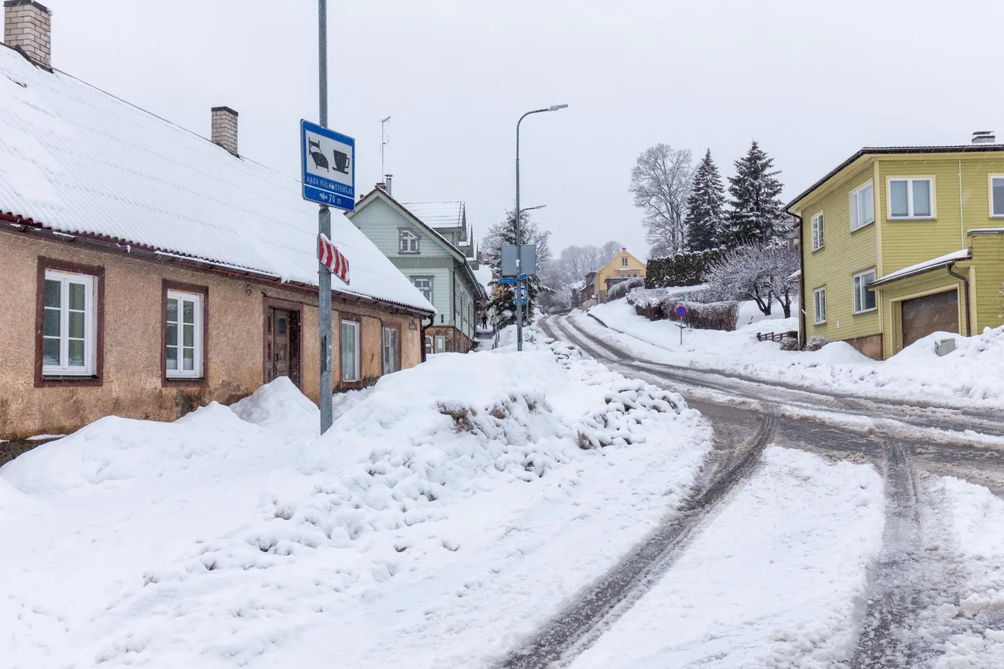 Erakordselt lumerohke talv on inimeste kannatuse ja lumekoristajate võimed kõvasti proovile pannud.