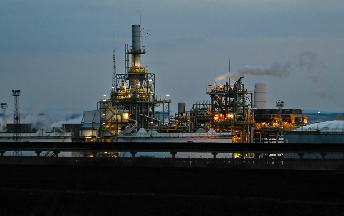 Lukoil on alustanud oma Bulgaarias asuva Burgase rafineerimistehase müüki.