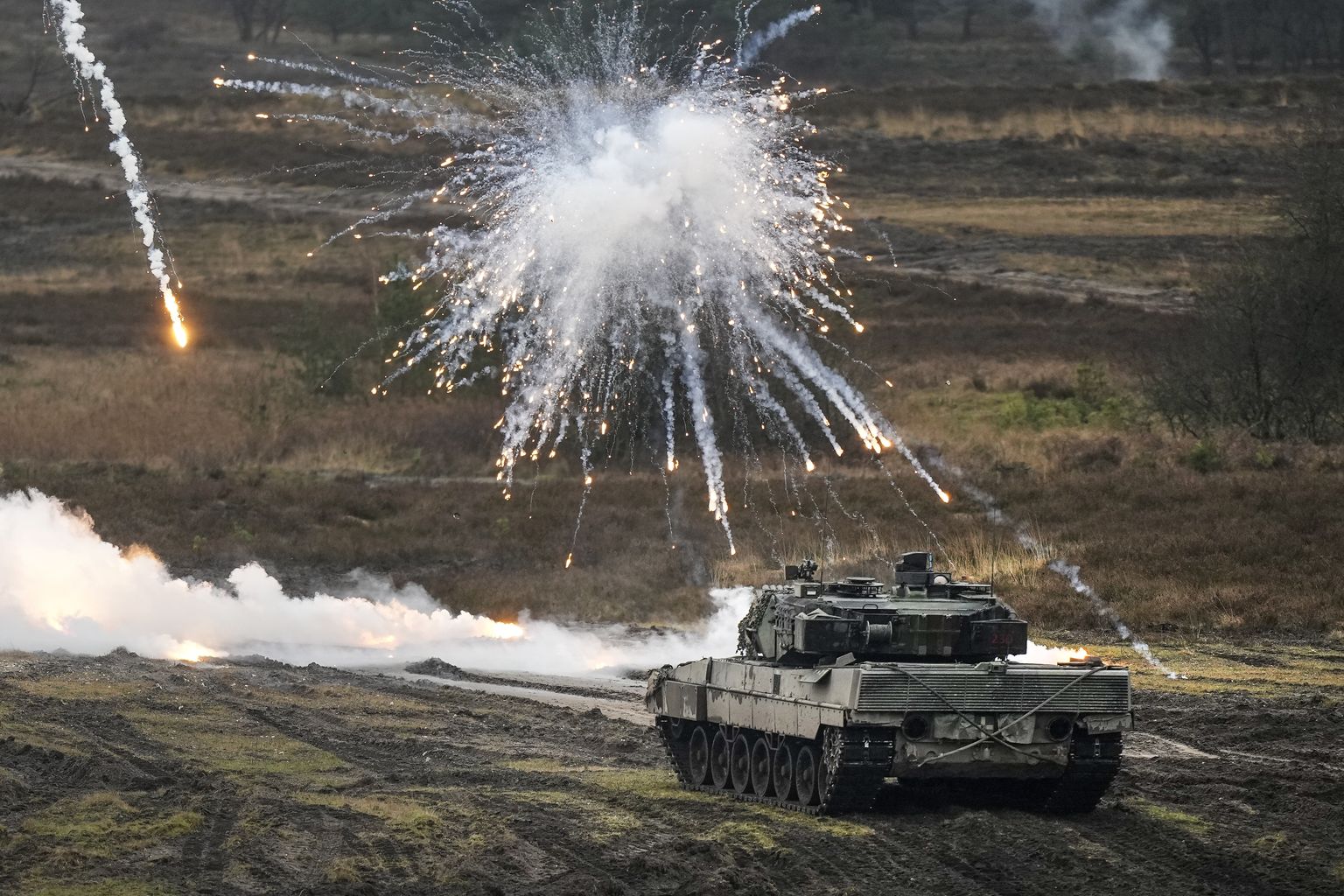 Saksa Leopard 2 tank õppustel.