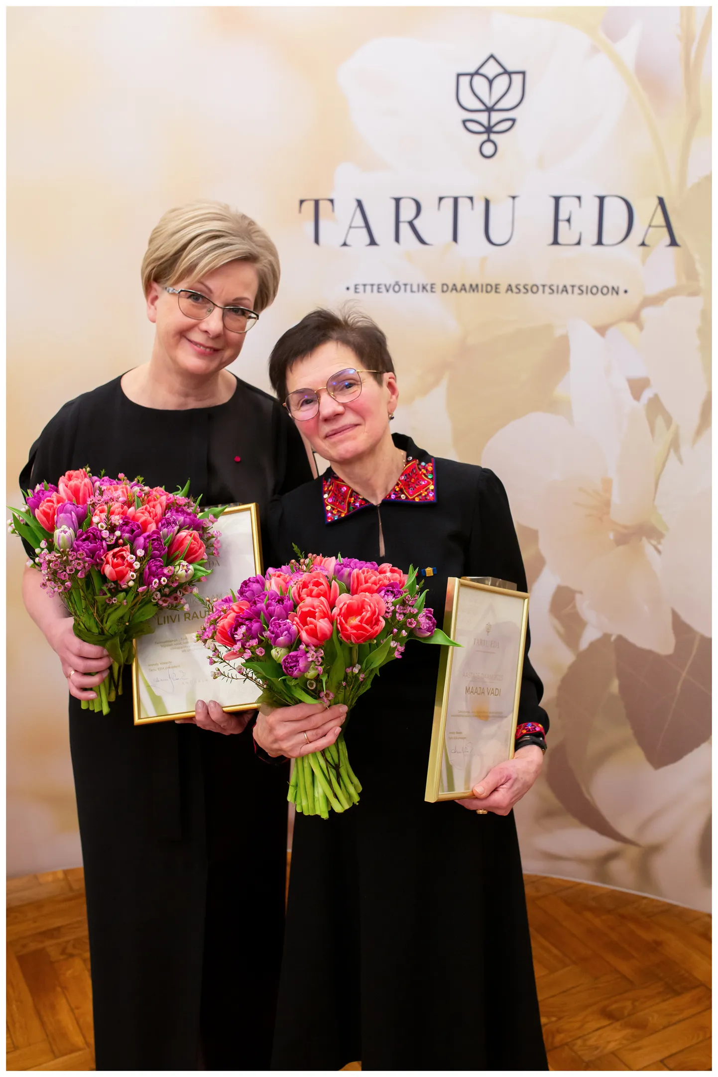 Liivi Raudsepp ja Maaja Vadi vahetult pärast tänutseremooniat.