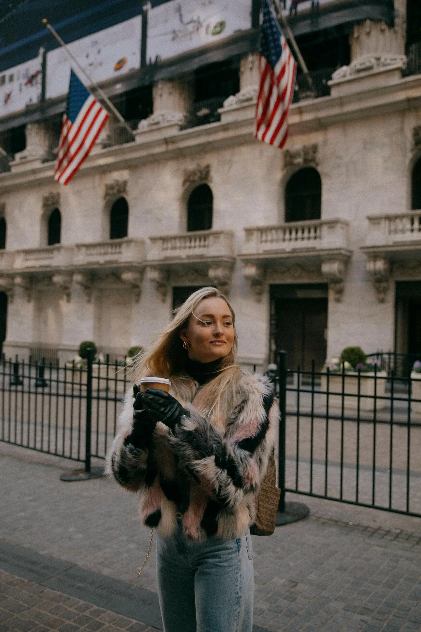 Laura Pakasaar kolis artistiviisaga New Yorki tänavu oktoobris.
