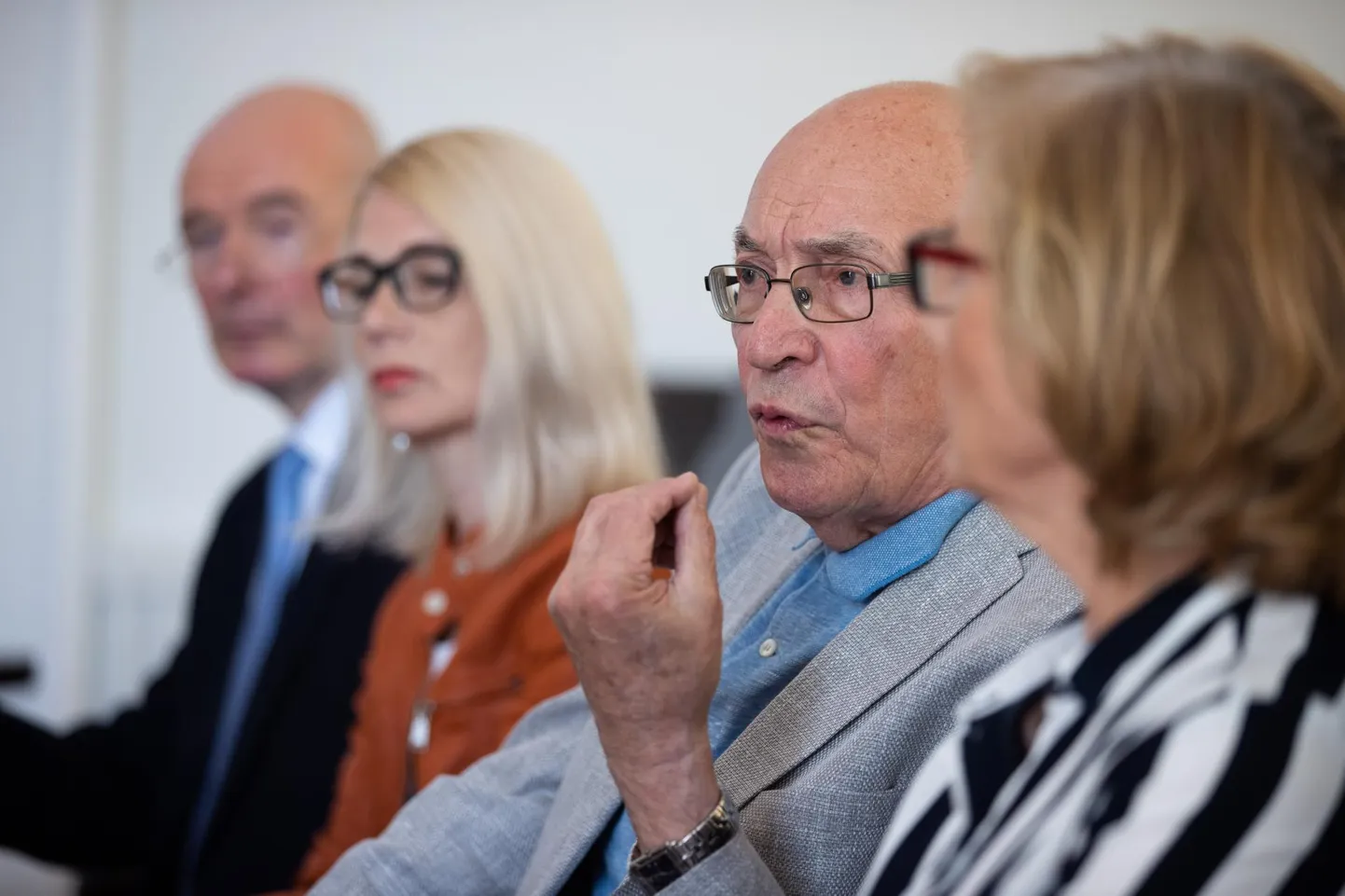 Rahvusooper Estonia nõukogu andis eile pressikonverentsi. Vasakult: Ivari Ilja, Helle-Moonika Helme, Arne Mikk, Urve Tiidus.